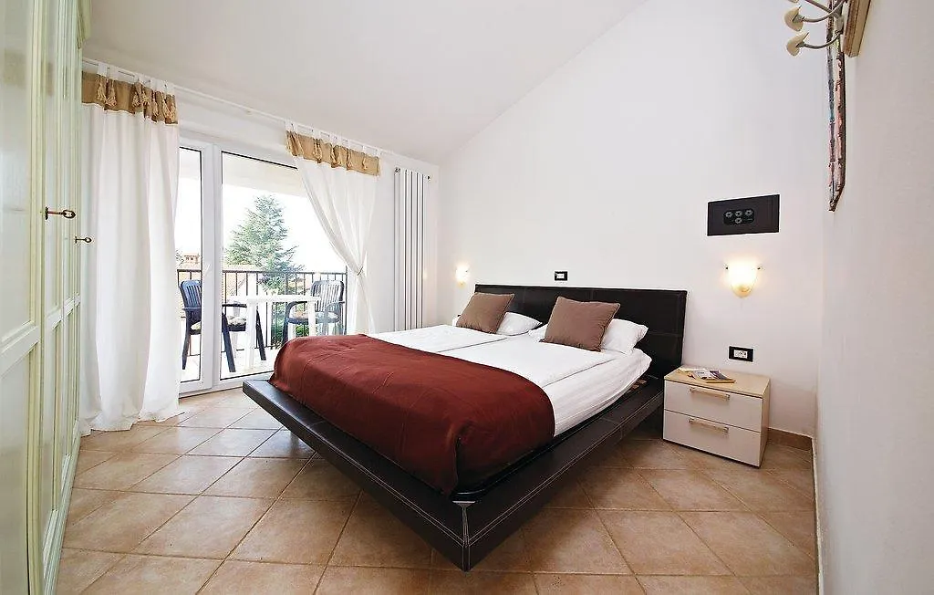 2 Bedroom Stunning Home In Pula 0*,  Kroatië